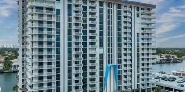 1500 S Ocean Dr