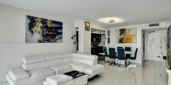 18061 Biscayne Blvd