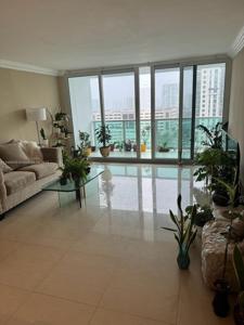 100 Bayview Dr