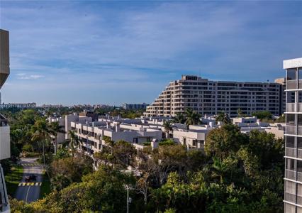 170 Ocean Lane Dr