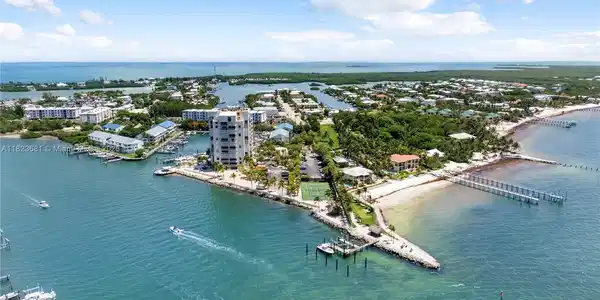 95 Coco Plum Dr