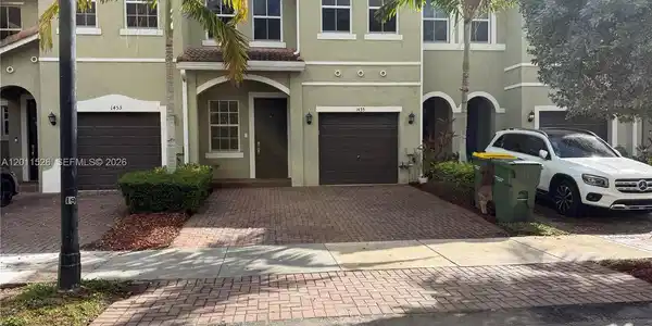 1455 SE 26th Ave