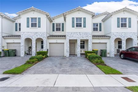 1321 SE 27th Ter