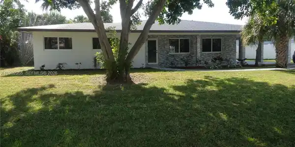 1565 Thumb Point Dr
