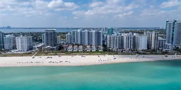 5959 Collins Ave