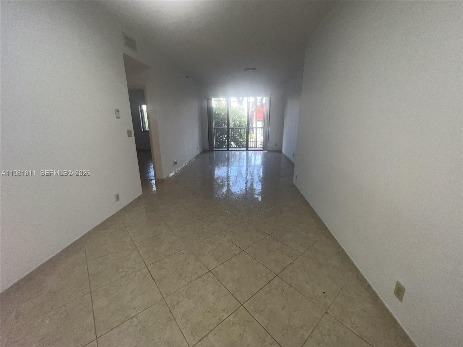 Image 2: Living-Dining