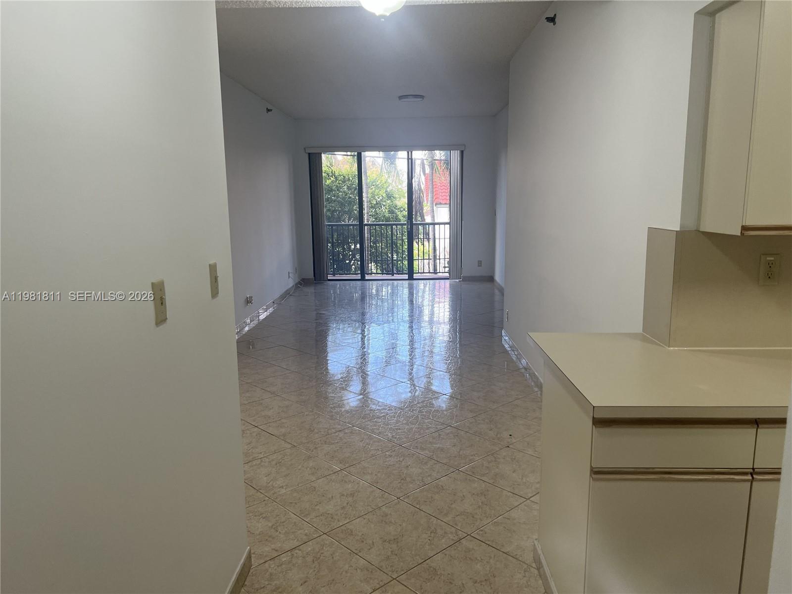 Image 3: kitchen entrance