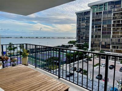 1901 Brickell Ave