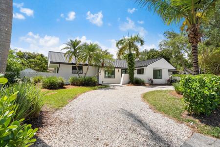 7864 SW 179th Ter