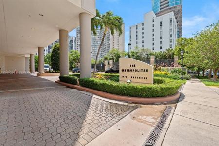 2475 Brickell Ave