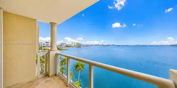 1625 Kennedy Cswy