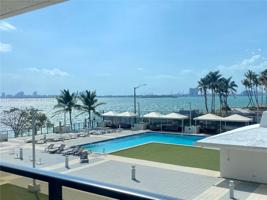 600 NE 36th St Unit 216