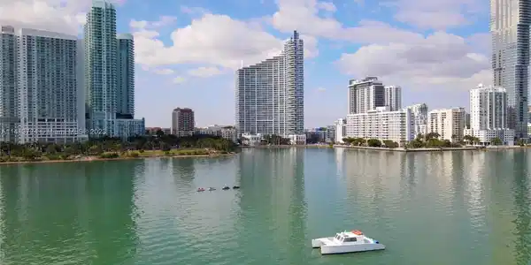 2020 N Bayshore Dr Unit 1808