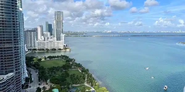 1717 N Bayshore Dr