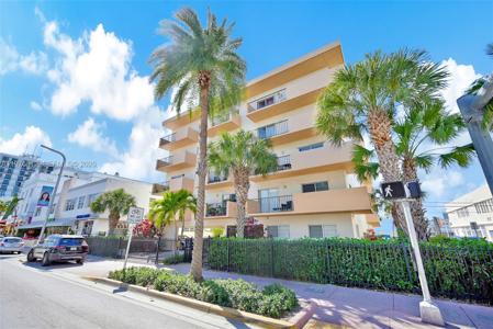 1150 Collins Ave