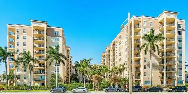 1805 N Flagler