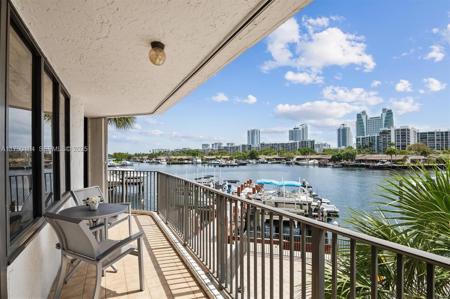 300 Three Islands Blvd