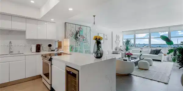 20 Island Ave