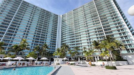 100 Bayview Dr