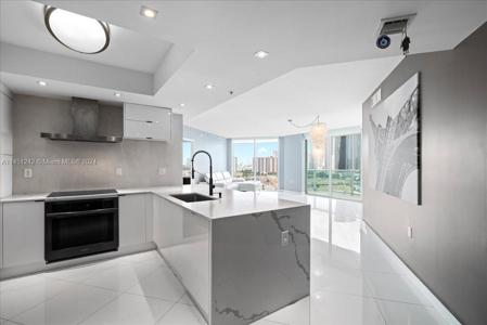 200 SUNNY ISLE BL