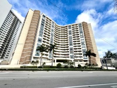 3180 S Ocean Dr