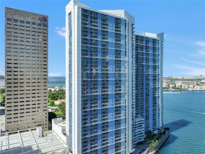 325 S Biscayne Blvd