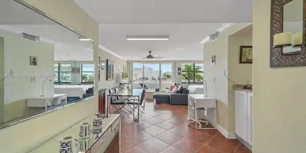 1080 94th St Unit 512