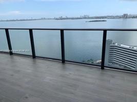 650 NE 32nd St Unit 2203