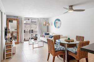 345 Ocean Dr