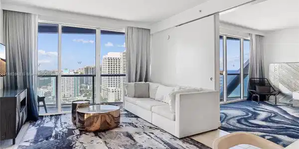 3101 Bayshore Dr