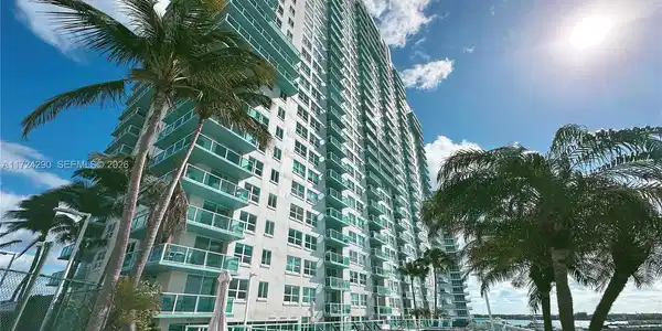 650 West Ave