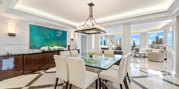6000 Island Blvd Unit 2108