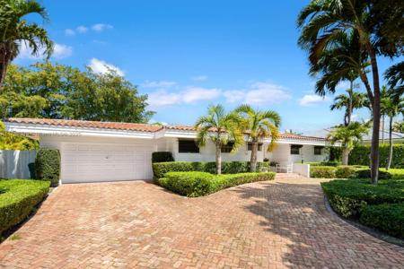 141 Island Dr