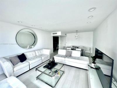 20100 W Country Club Dr