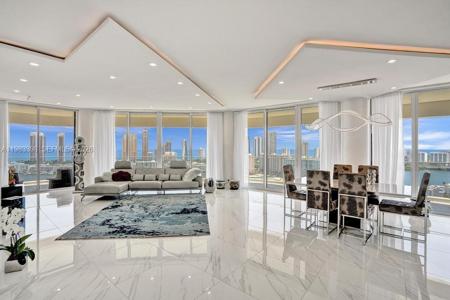 2800 Island Blvd