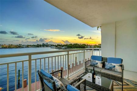511 Bayshore Dr
