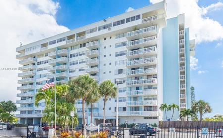 13155 Ixora Ct