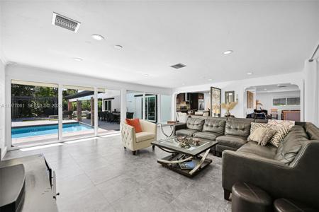 7700 SW 139th Ter