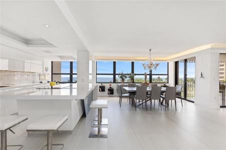 3 Grove Isle Dr