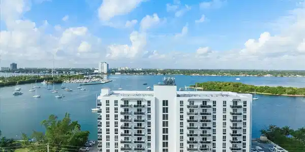 7928 West Dr Unit 906