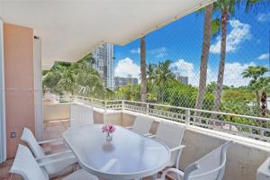 799 Crandon Blvd