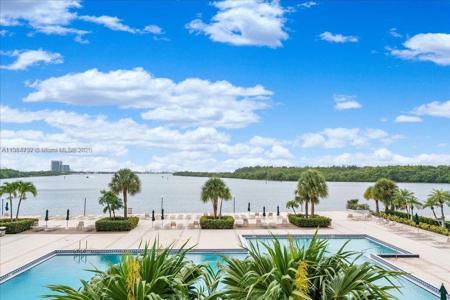 300 Bayview Dr Unit 603