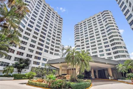 999 Brickell Bay Dr