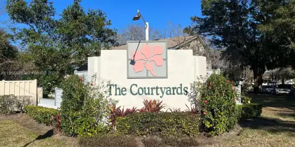 101 N COURAGEOUS CT
