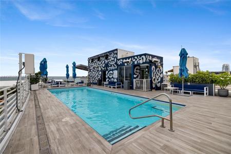 1052 Ocean Dr