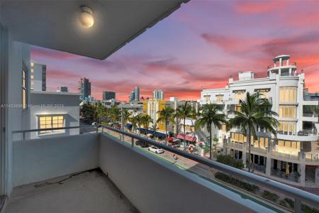 465 Ocean Dr