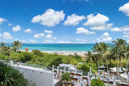 2301 Collins Ave