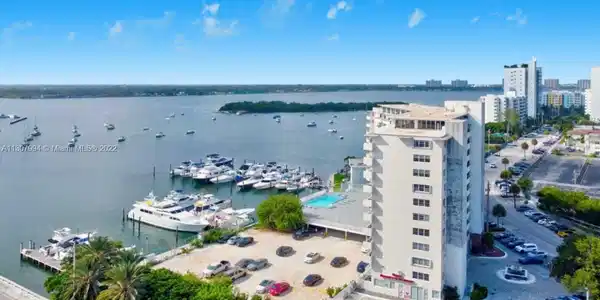 7904 West Dr Unit 206