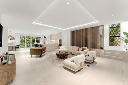 545 NE 55th Ter