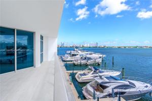 17301 Biscayne Blvd Unit 207